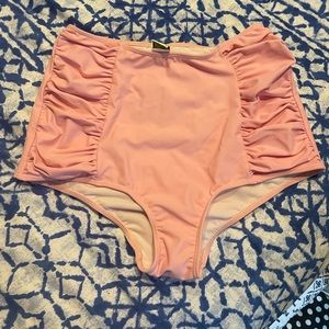 Light pink Kortni Jeane side ruched swim bottoms, size medium